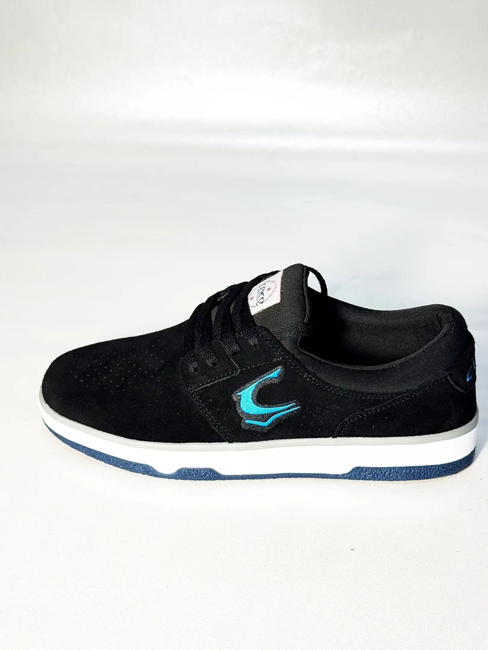 Linea First-black-scarpe da skate Creo skateboards