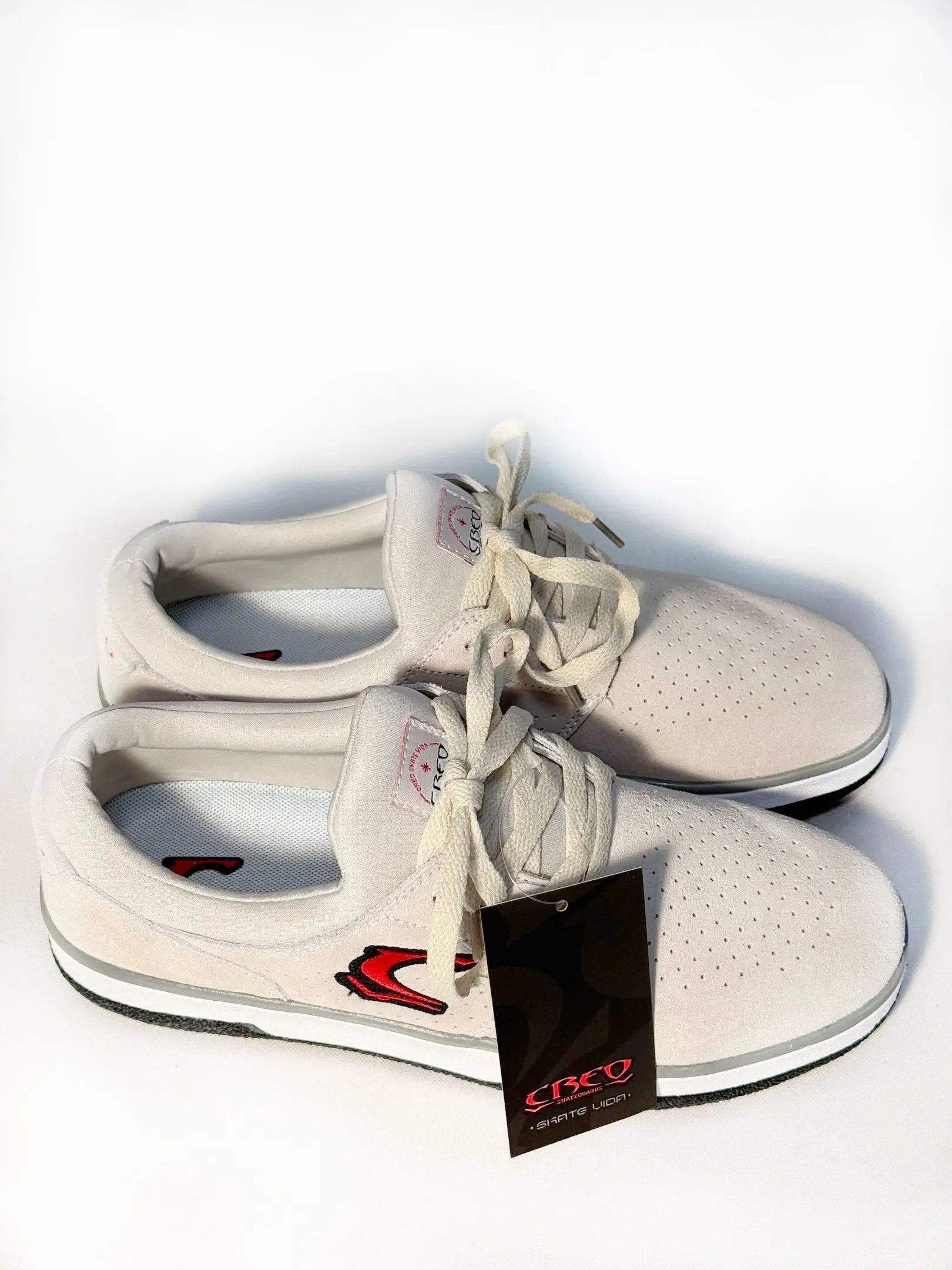 Linea First-cream-scarpe da skate Creo skateboards