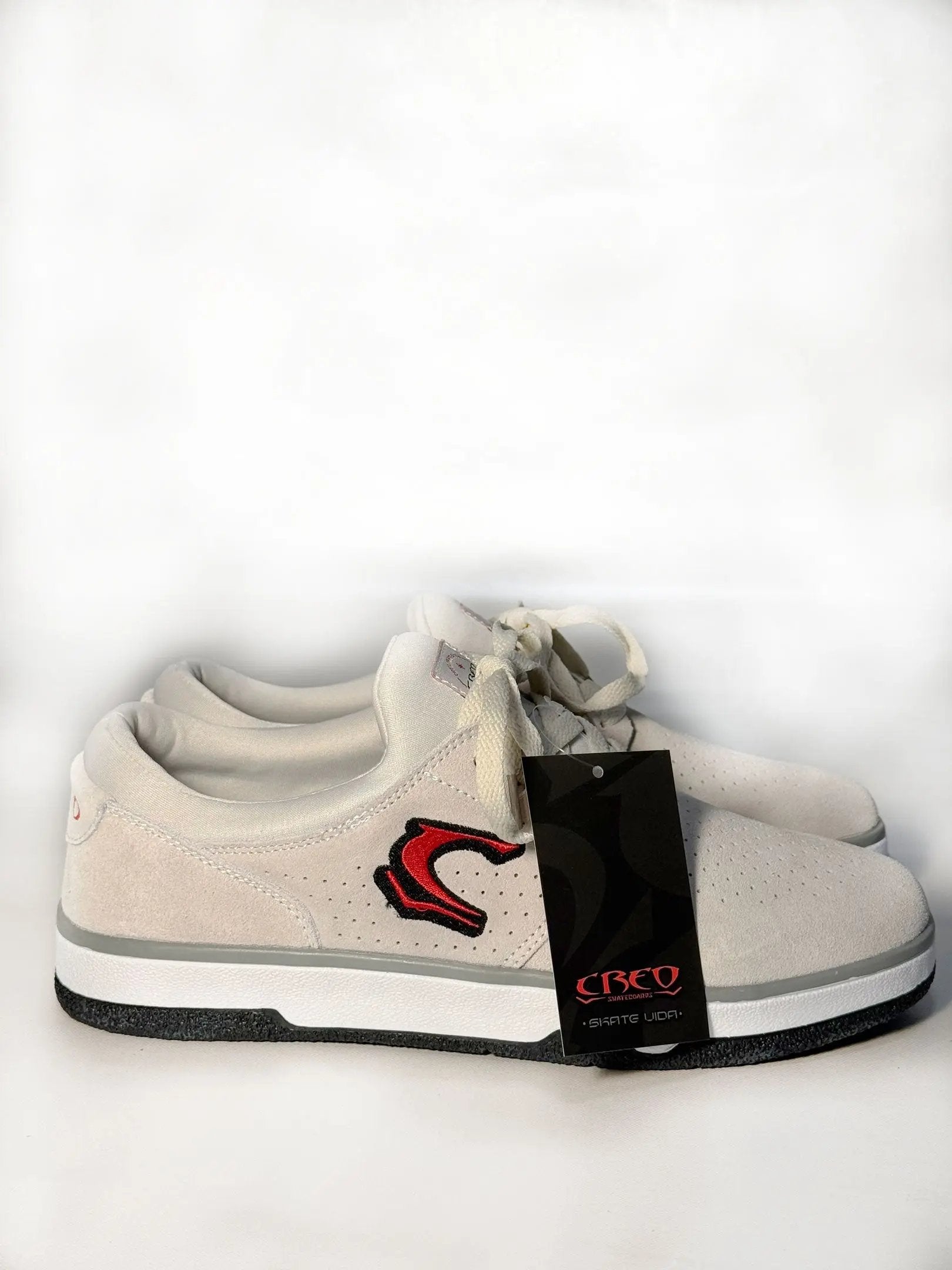 Linea First-cream-scarpe da skate Creo skateboards