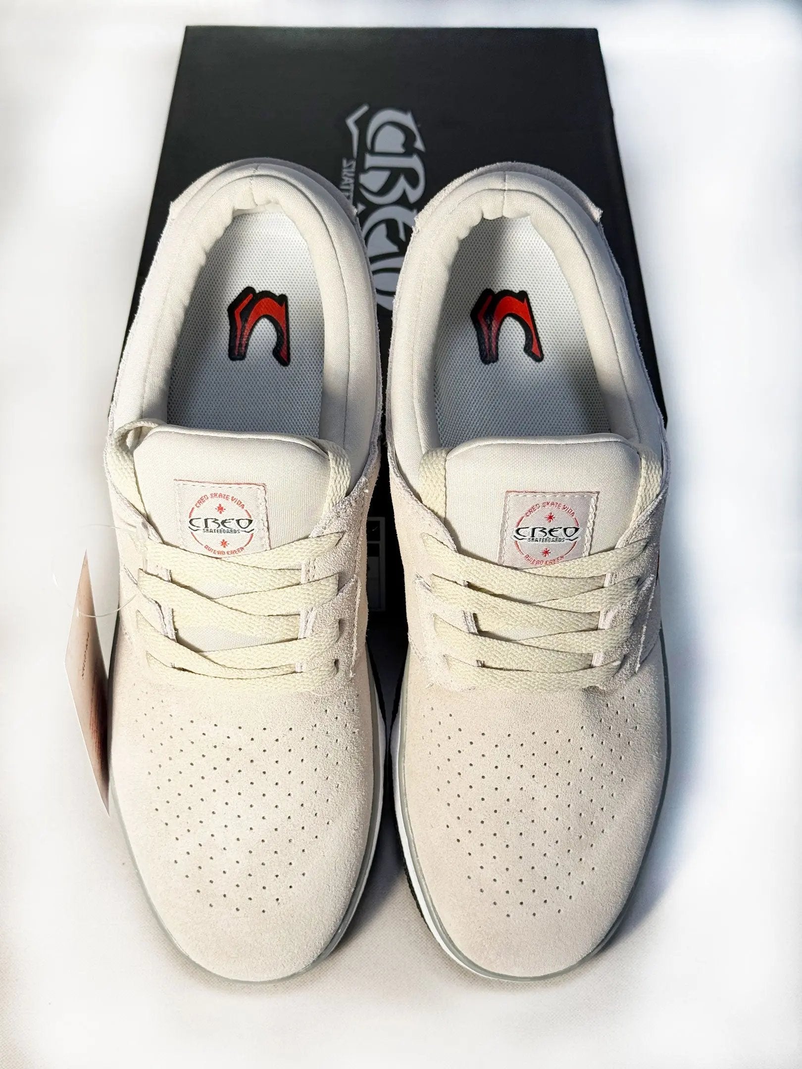 Linea First-cream-scarpe da skate Creo skateboards